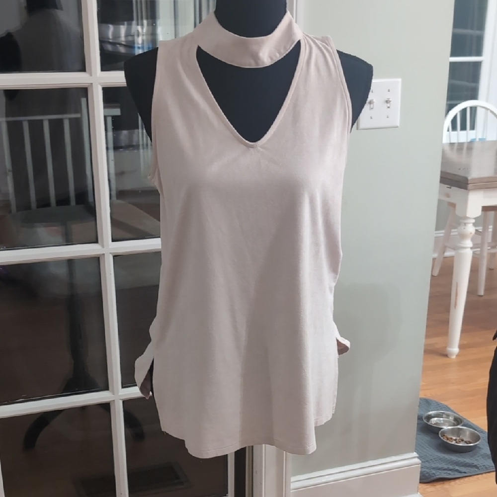 Veronica M Cream Sleeveless Tank Top
